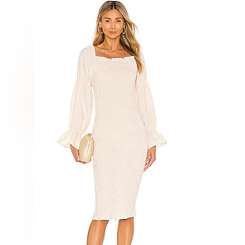Revolve : long sleeve dress cream color